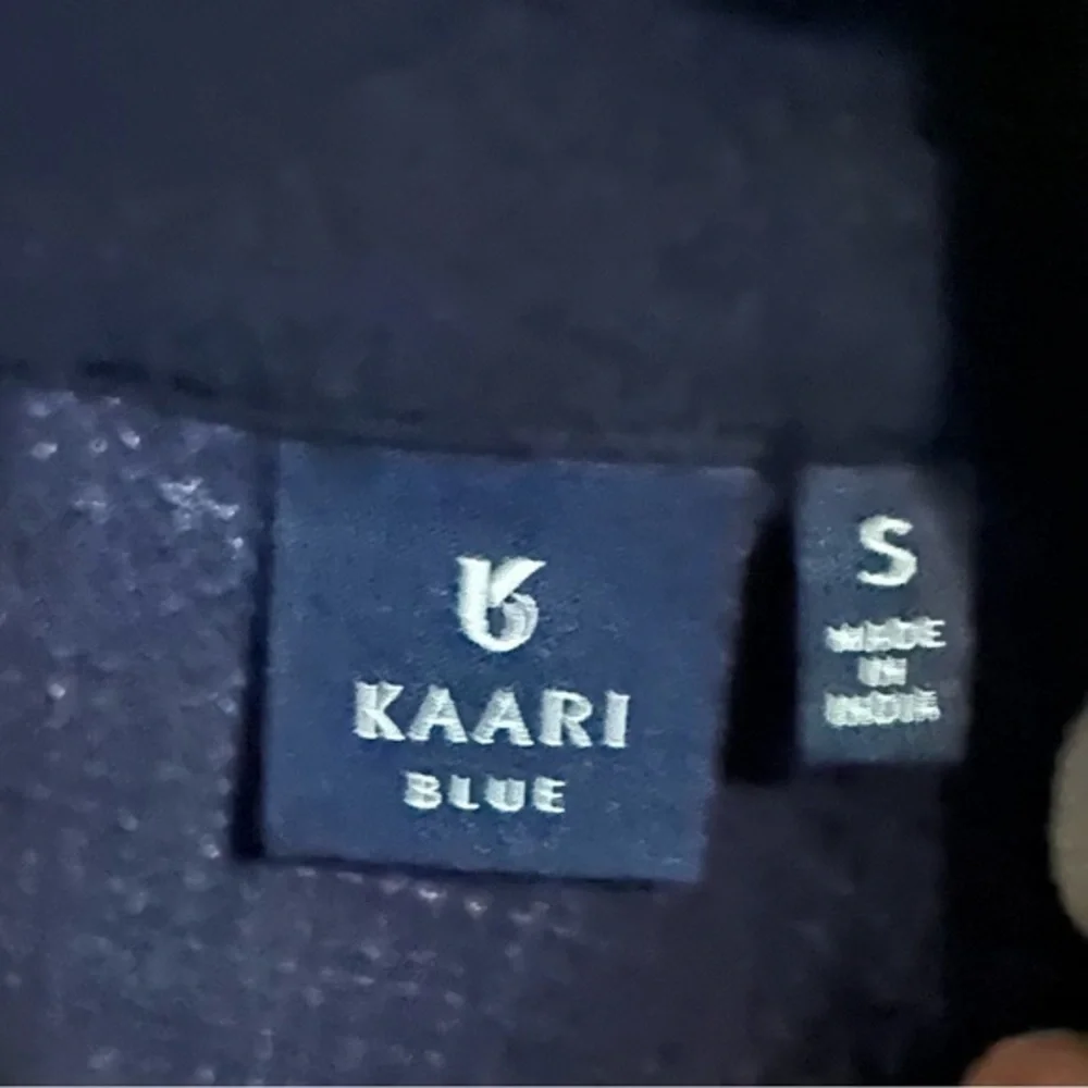 Karri Blue‎ sleeveless blouse. Size Small
